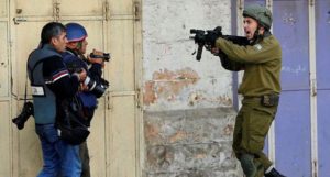 الموافقة على مشروع قانون لسلطات الإحتلال الصهيوني يجرم التقاط صور لجنوده