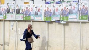 الجزائر تنتظر نتائج الانتخابات التشريعية وسط موجة مقاطعة واسعة