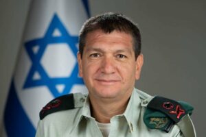 الجيش الإسرائيلي يعلن استقالة رئيس الاستخبارات العسكرية “لمسؤوليته” في هجوم حماس